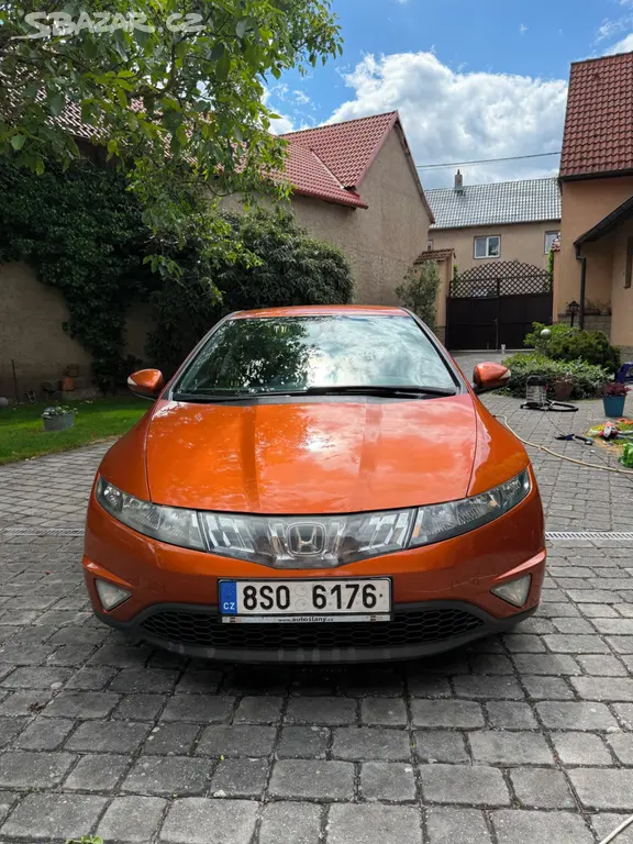 Honda Civic 8g 1.8 i-Vtec 103kW 2008 213494 km